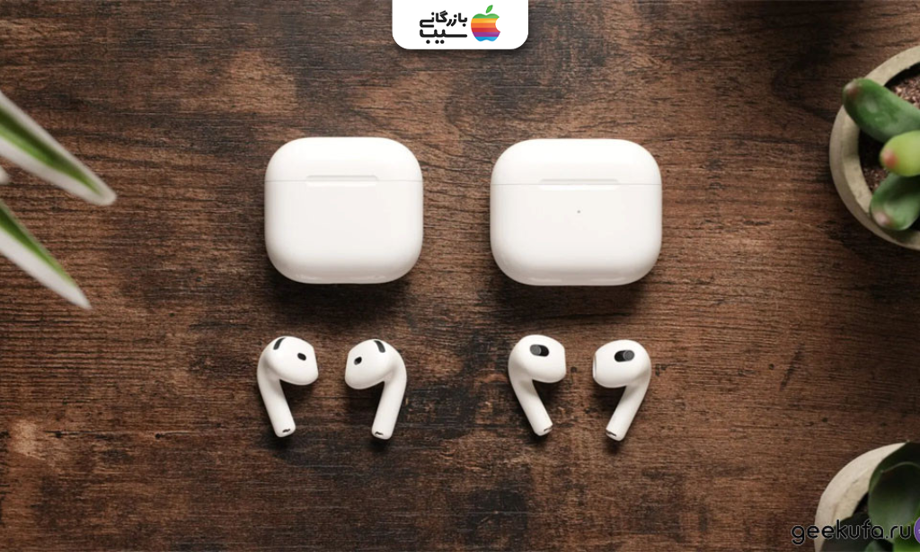 تصویری از ایرپاد 4 با نویز کنسلینگ در کنار ایرپاد 4 بدون نویز کنسلینگ