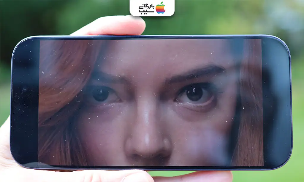 سلفی‌های در نور کم مهمانی: آیفون با Center Stage، شیائومی با AI beauty