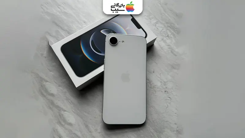 تصویری برای مقایسه امتیازات آیفون ۱۷ پرو مکس با آیفون ۱۶E
