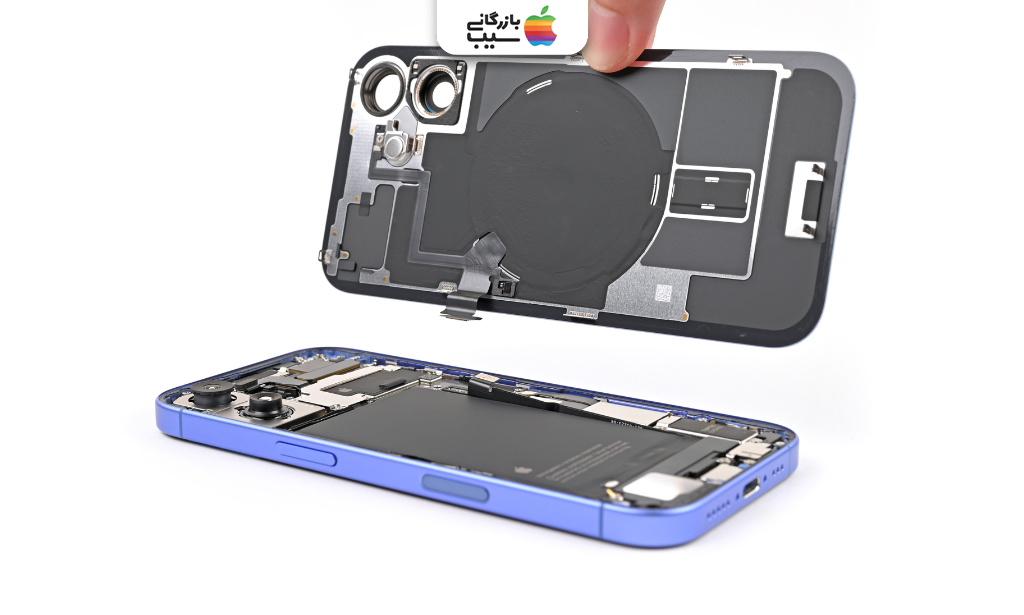 تصویری از تعویض ال‌سی‌دی و تاچ آیفون ۱۶